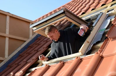 Pose de fenêtres de toit Velux à Pruno